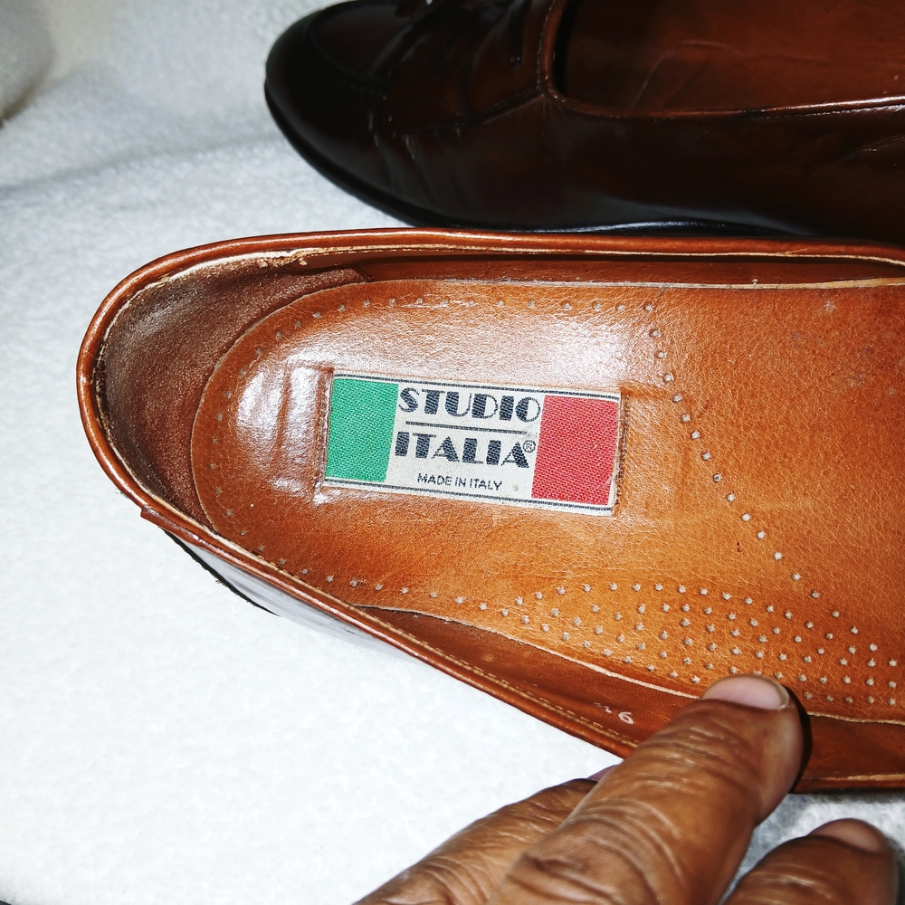 Classic Brown Leather Tassel Loafers for Women - Picture 4 of 6